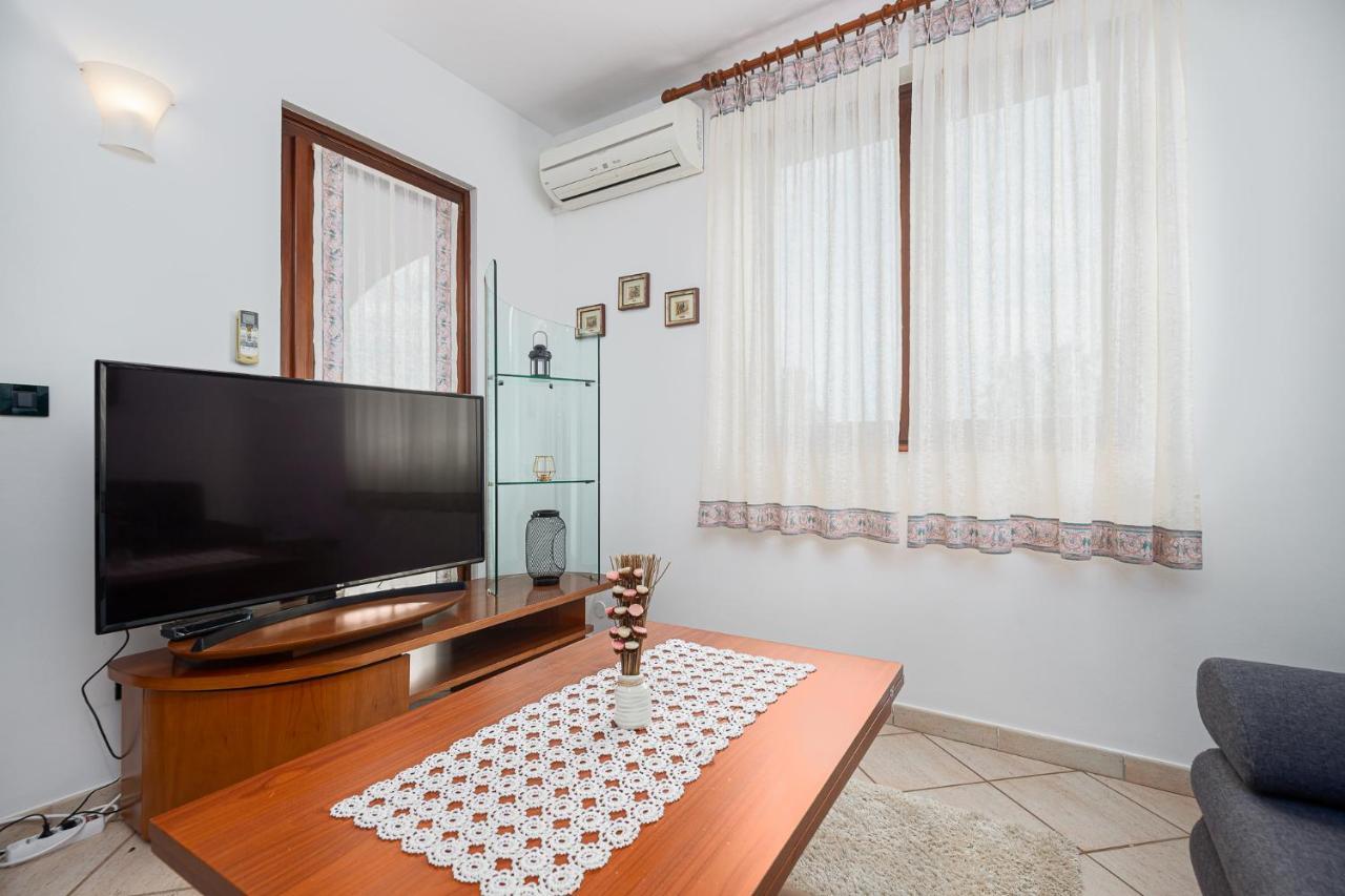 Sea View Apartment - Roberto Porec Exterior photo